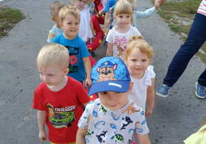 grupa Krasnoludki na spacerze