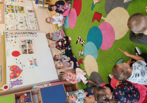 Dzień Kredki w grupie Krasnoludki