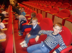 WYCIECZKA DO TEATRU ARLEKIN