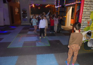 Żuki podczas zabaw w sali "Kajtek"