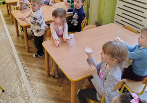 warsztaty sensoryczne w grupie krasnale