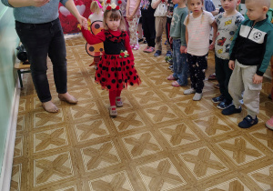 pokaz mody - prezentacja strojów