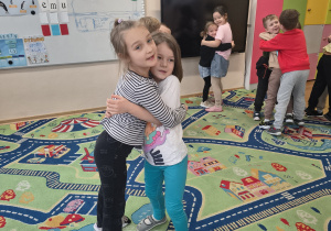 Walentynkowe zabawy ruchowe