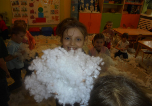 Warsztaty sensoryczne - zabawy w śnieżnym puchu