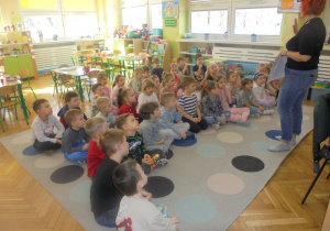 Prelekcja o życiu pszczół