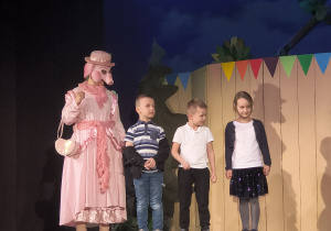 Konkursy na scenie w teatrze Piccolo