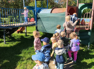 Zwiedzamy przedszkolny ogród