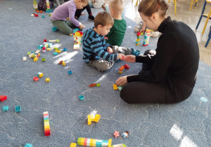 Tworzymy budowle z klocków Lego Duplo