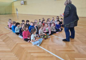 Jagody i Żuki podczas warsztatów muzyczno-tanecznych